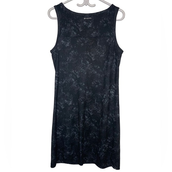 Women’s Columbia Stretchy Shift Workout  Dress with Pockets, Size M - Picture 2 of 6